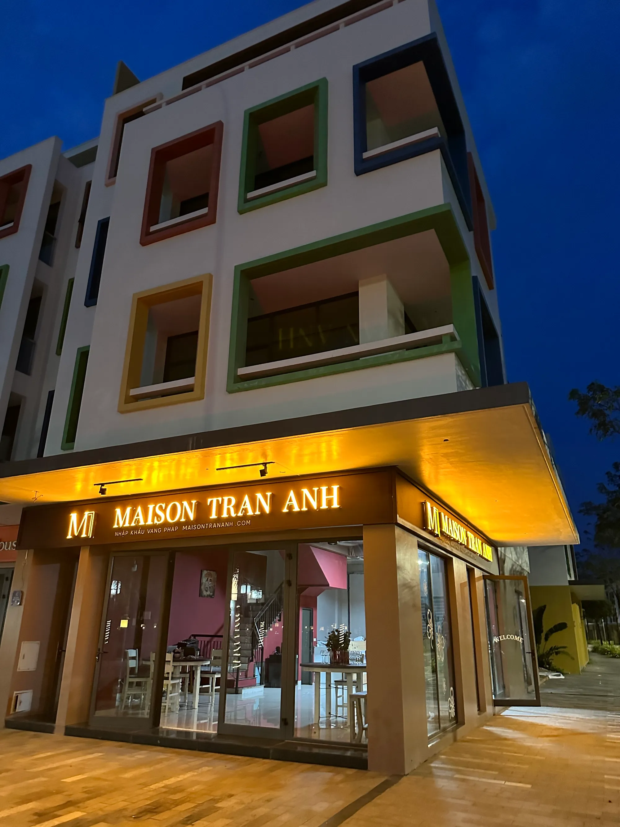 Mặt tiền cửa hàng Maison Trần Anh với biển hiệu, Căn APC 46, Đại lộ An Thới, Khu đô thị Meyhomes, An Thới, Phú Quốc
